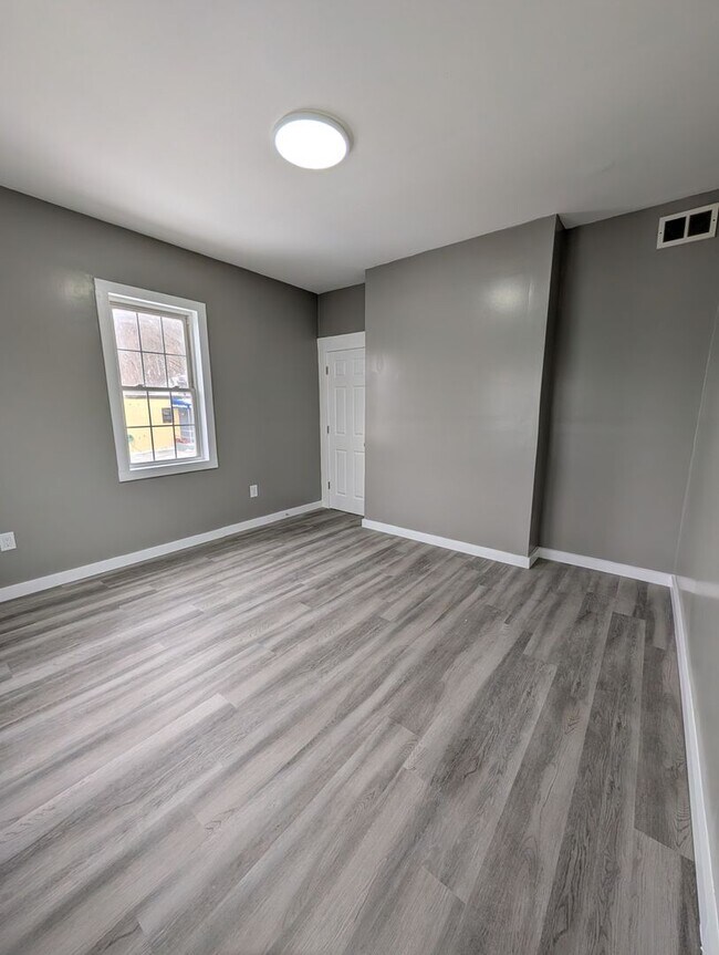 Building Photo - 47 Piedmont St