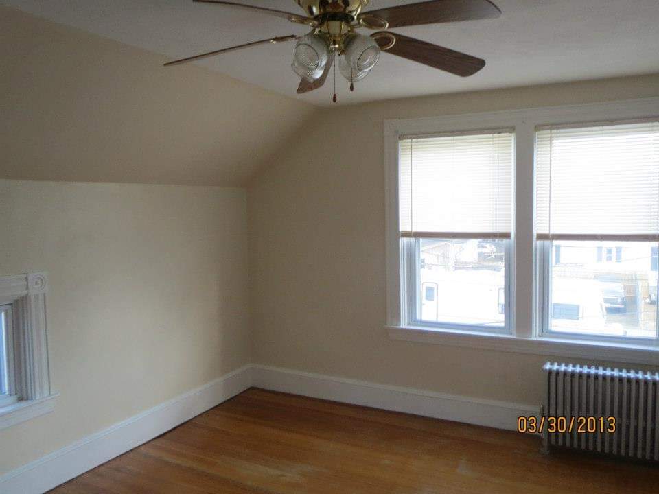 Building Photo - 1320 Cranston St