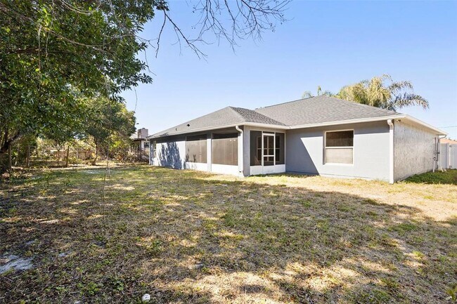 Building Photo - 1227 Tivoli Dr