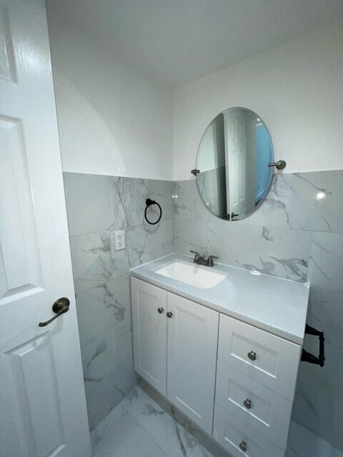 Building Photo - 4335 NW South Tamiami Canal Dr