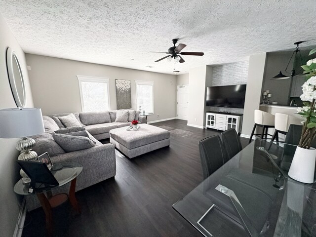 Building Photo - 1247 Park Run Dr