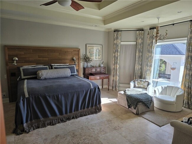 Building Photo - 205 Sutherland Dr