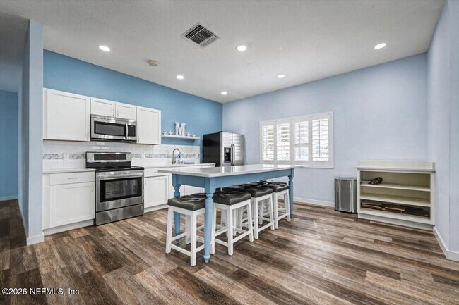 Building Photo - 14750 Beach Blvd