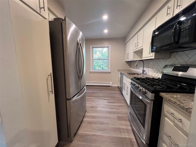 Building Photo - 1668 US-9