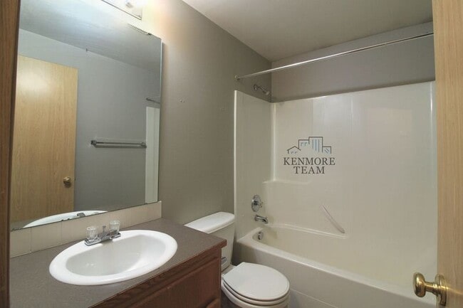 Building Photo - 8708 Overland Ct