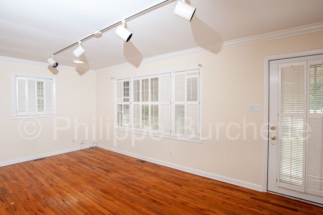 Building Photo - Charming 3-Bedroom Home for Rent in Durham...