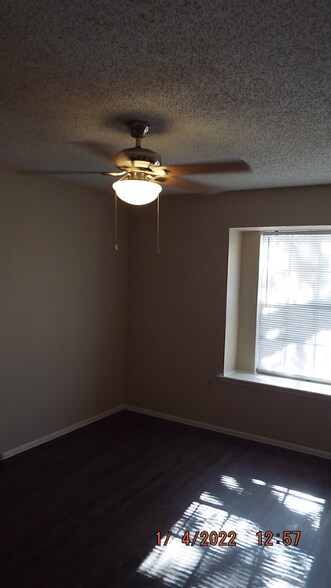 Building Photo - 5809 Liberty Bell St