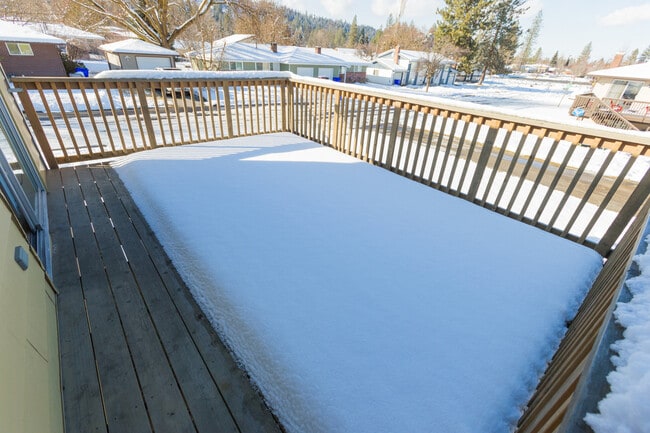 Building Photo - Modern Duplex for rent near Wandermere