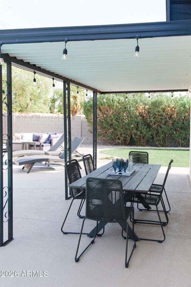 Building Photo - 3425 N 85th St