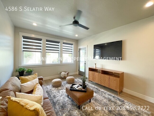 Building Photo - 4586 S Selatir Way