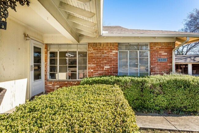 Building Photo - 6520/6522 SAINT MORITZ AVE