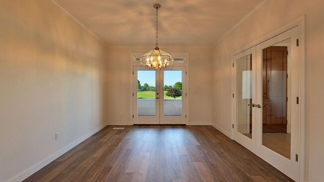 Building Photo - 143 Pine Lake Dr