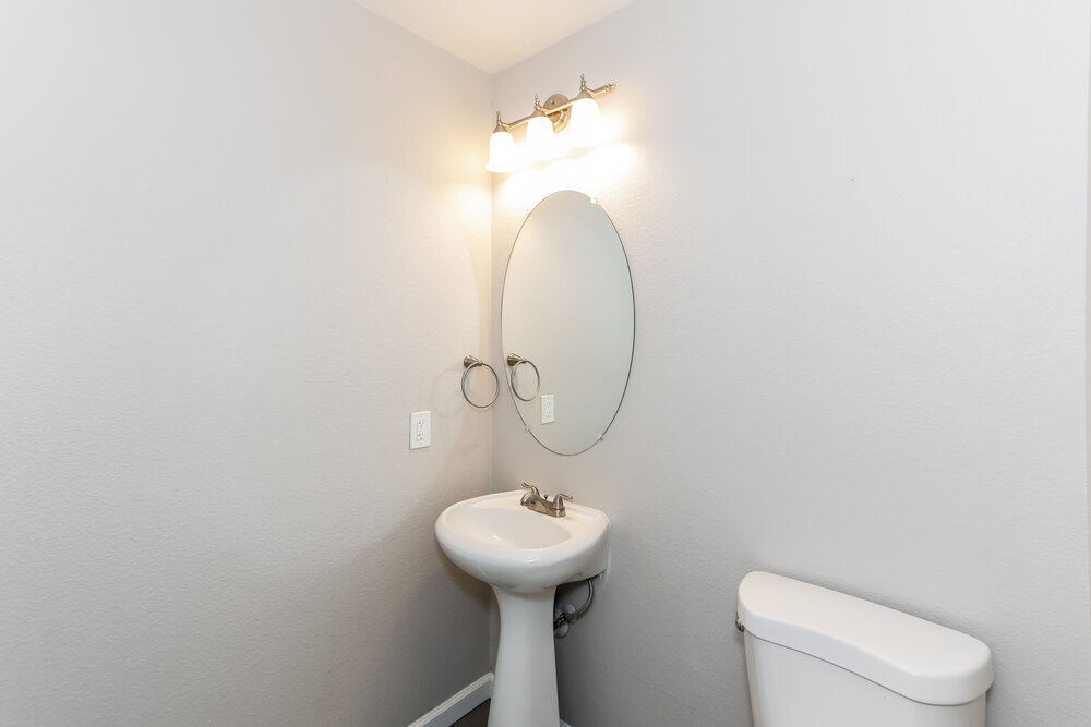 Building Photo - 151 Desert Pond Ave