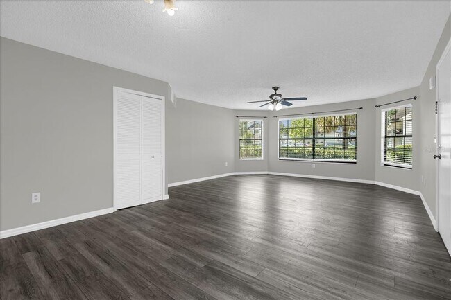 Building Photo - 2922 W Fox Squirrel Dr