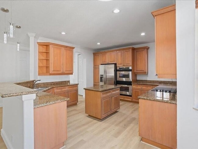 Building Photo - 2798 Center Ct Dr