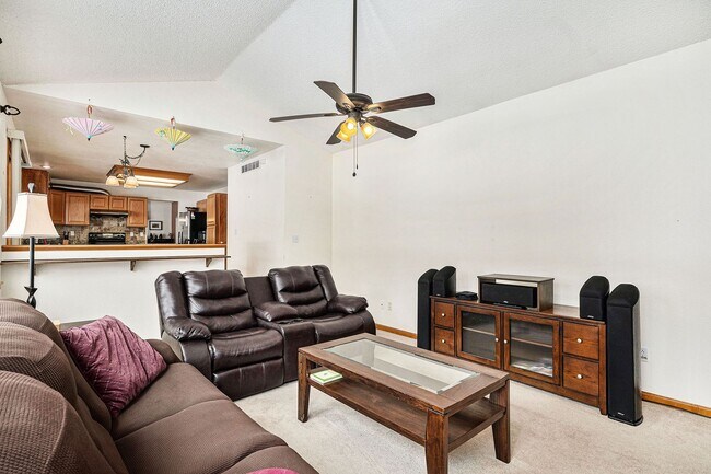 Building Photo - 10788 W Vista View Dr