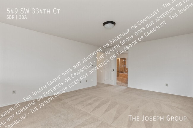 Building Photo - 549 SW 334th Ct