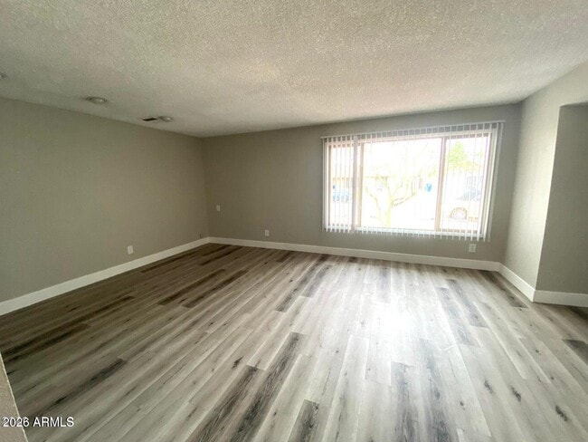Building Photo - 4417 S Newberry Rd