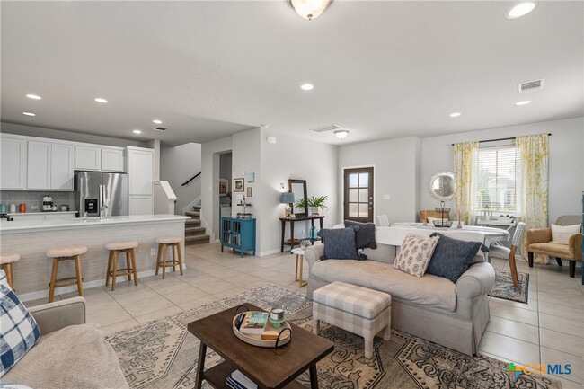 Building Photo - 2104 Pecan Island Dr