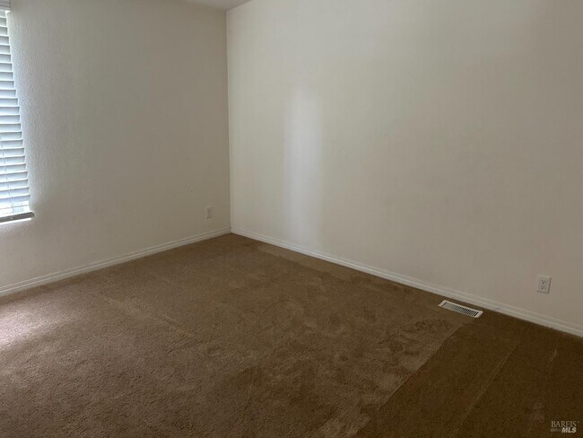 Building Photo - 6297 Pleasants Valley Rd