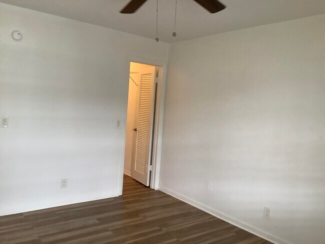 Building Photo - 794 Normandy Trail