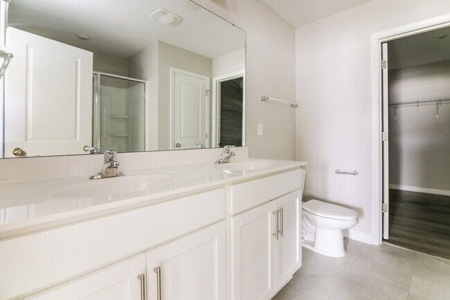 Building Photo - Bright 4-Bedroom Home in Clayton, NC