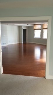 Empty great room - 411 W 7th St