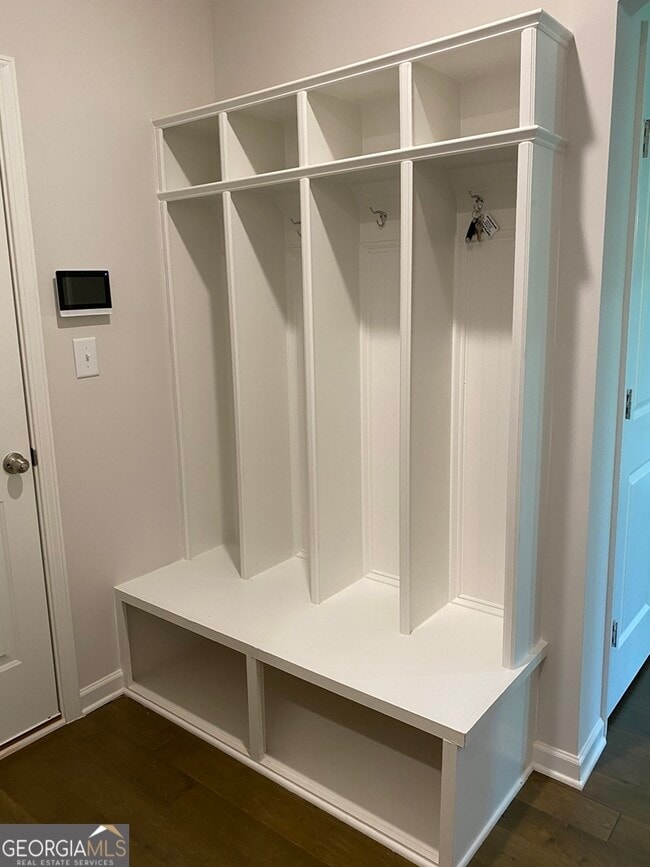 Building Photo - 125 W River Cane Run