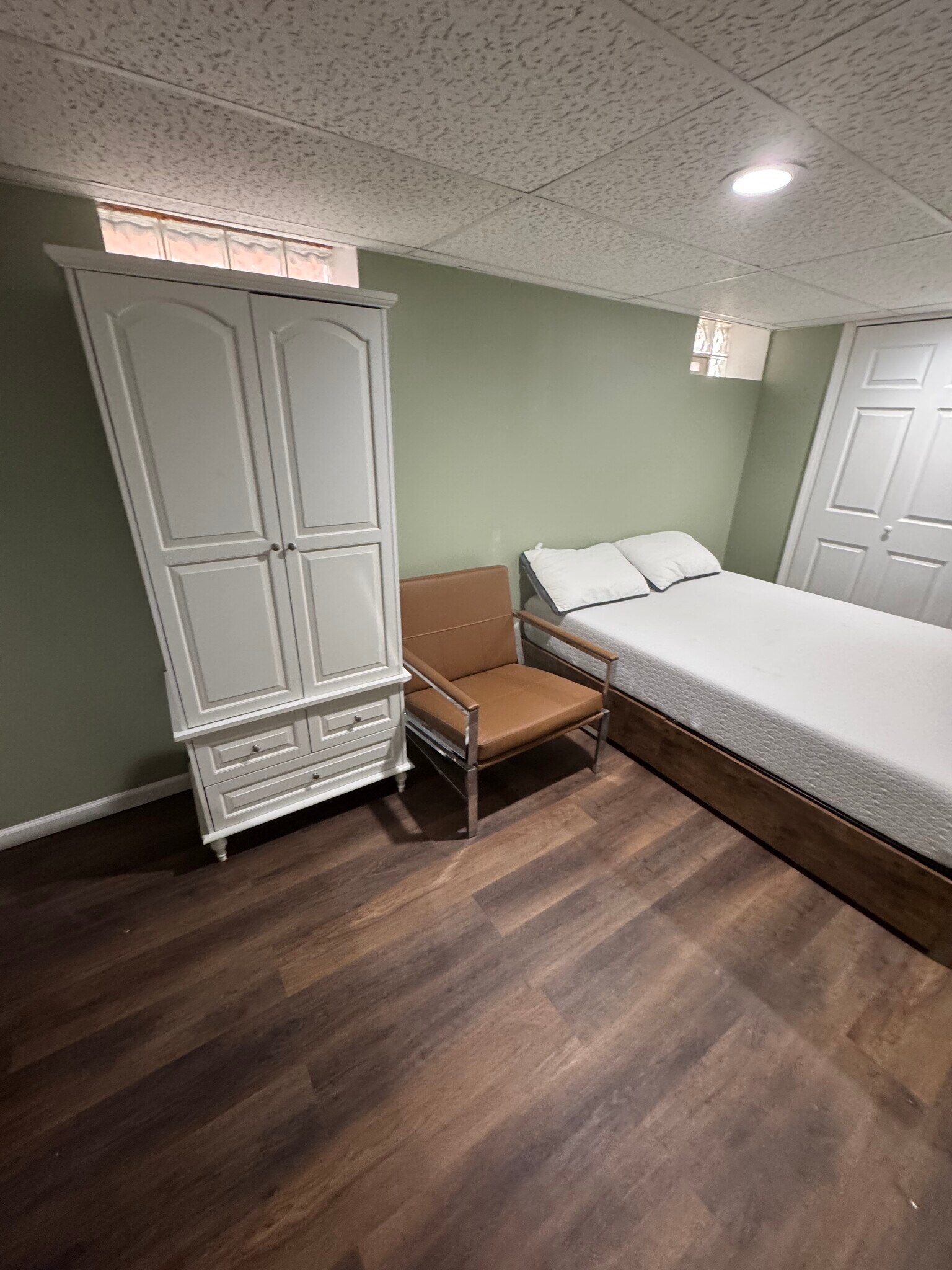 Building Photo - 3360 Edgewood St