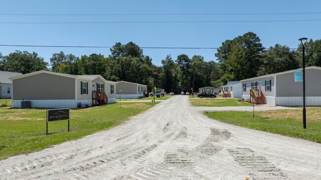 Building Photo - 1118 Old Tar Landing Rd