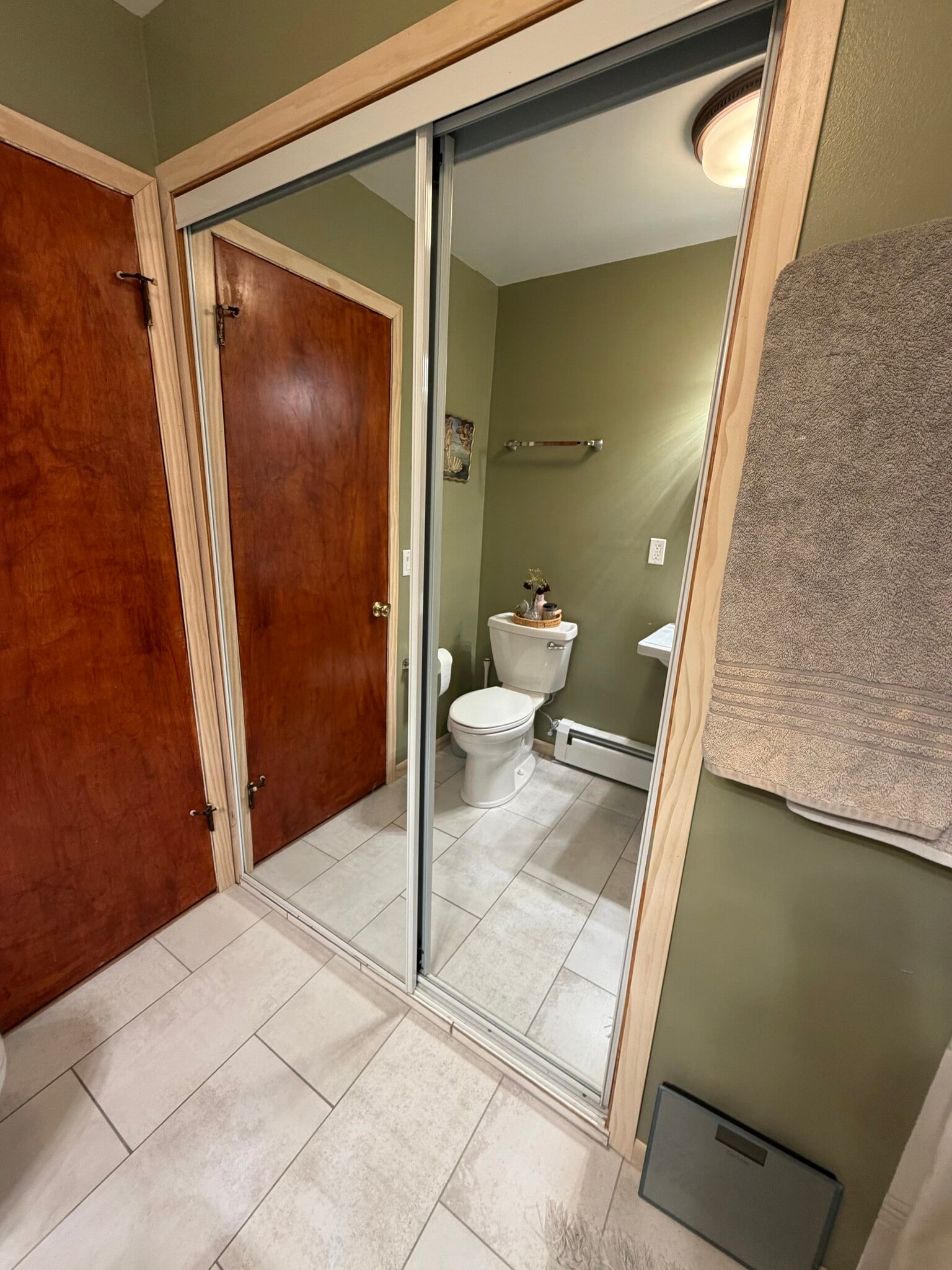 Building Photo - 2113 N Sherman Ave