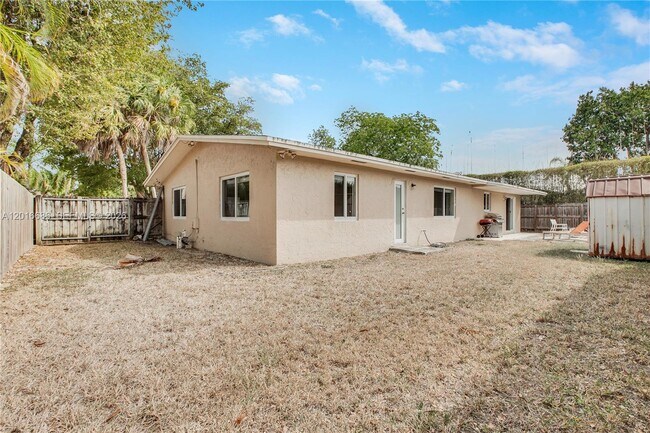 Building Photo - 9330 SW 165th St