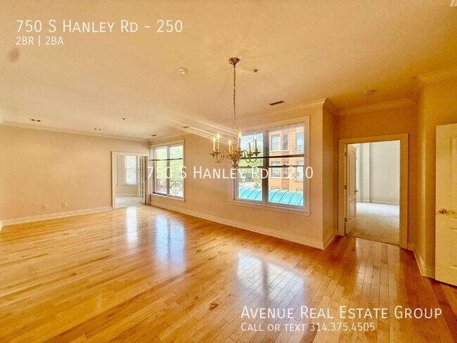 Building Photo - 750 S Hanley Rd