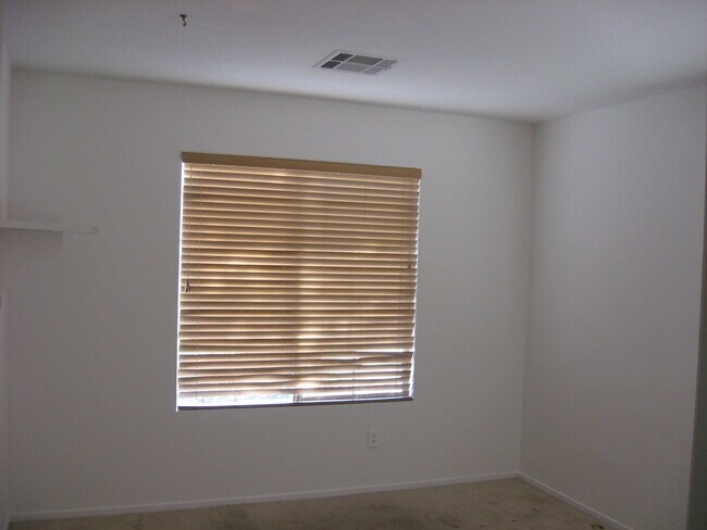Building Photo - Beautiful Three Bedroom Home Available in Southern Highlands