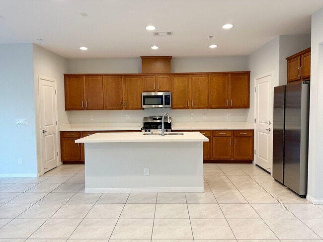 Building Photo - 11585 Salt Creek Ave