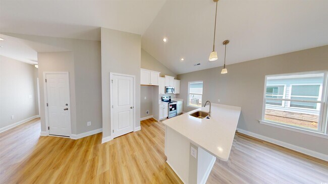 Building Photo - 1012 Moen Lp