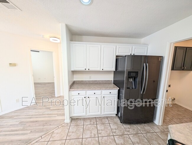 Building Photo - 363 Pinon Creek Rd SE