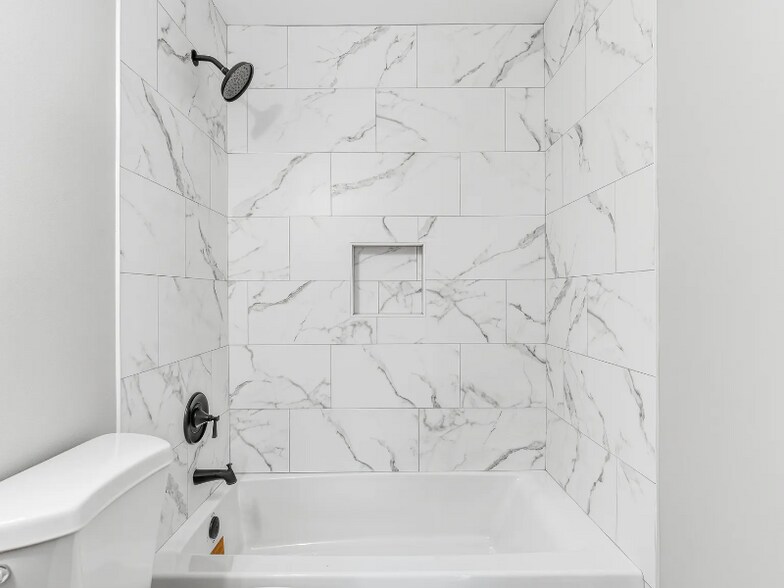 Building Photo - 38 Dalton Pl