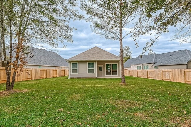 Building Photo - 348 Rise Ln