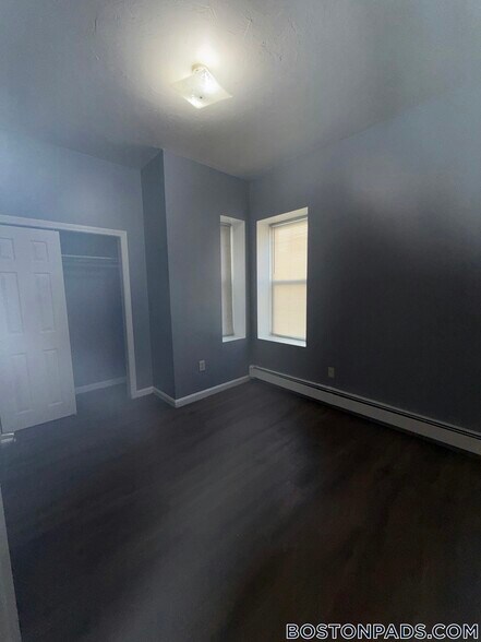 Building Photo - 114 Mt Pleasant Ave