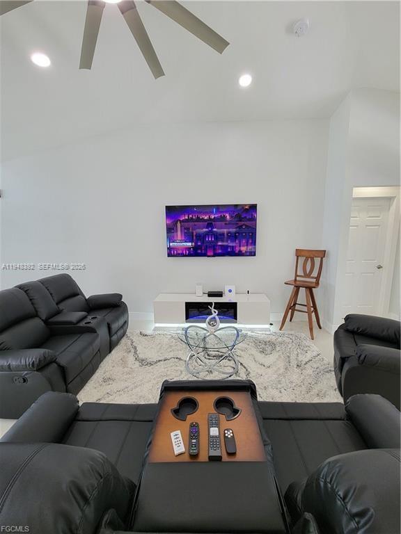 Building Photo - 237 SW 47th St