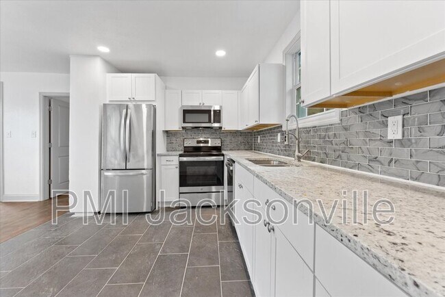 Building Photo - 3694 Grandy Ave