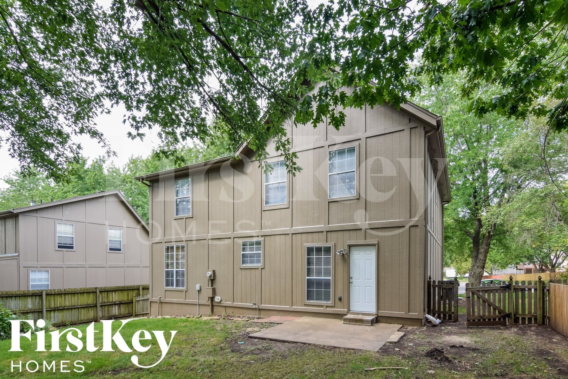 Building Photo - 1424 N Lucy Montgomery Way