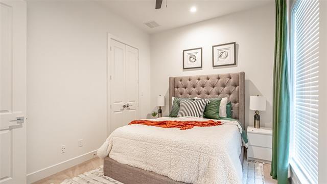 Building Photo - 694 W Main St