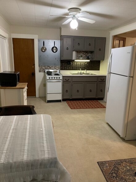 Building Photo - 87 Jackson Ave