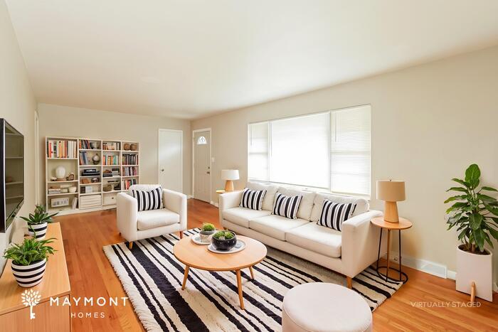 Building Photo - 4503 E 112 Terrace