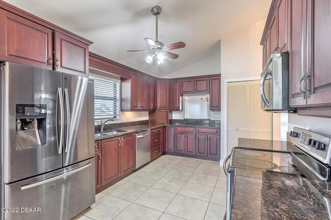 Building Photo - 906 Smokerise Blvd