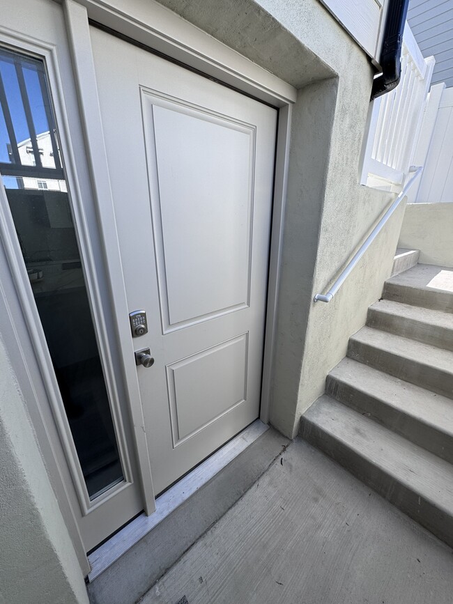 Building Photo - 4214 1470 N