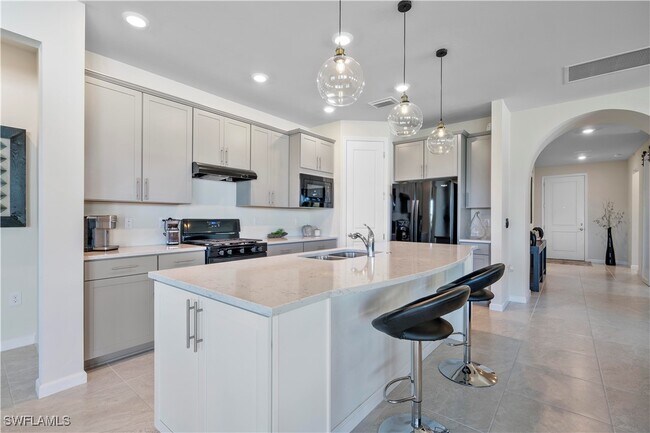 Building Photo - 42983 Wiregrass Ln