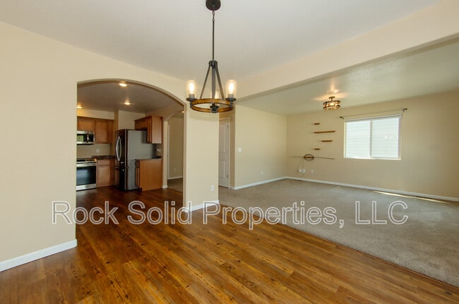 Building Photo - 3766 Saddle Ridge Trail